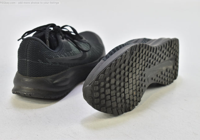 Nike Run Defy Damen Sportschuhe Sneaker  Gr.38 Nr. 26-U 2811