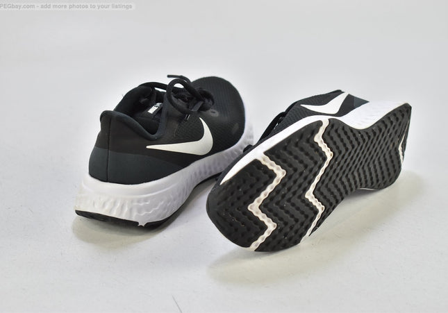 Nike  Revolution Damen Sportschuhe Sneaker  EUR 37,5 Nr. 25-N 1017