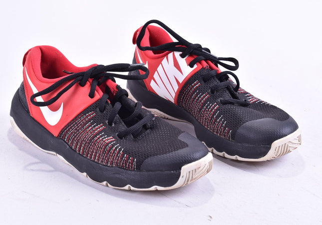 Nike Team Hustle Damen Sportschuhe Sneaker  EUR 39 Nr. 24-Y 3413