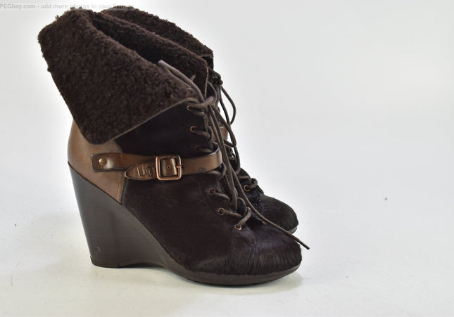 UGG Australia  Damen Stiefelette Boots  7,5M Nr. 26-B 547