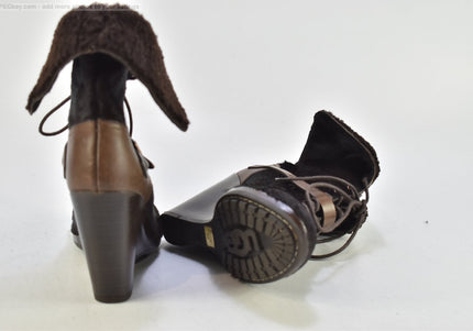 UGG Australia  Damen Stiefelette Boots  7,5M Nr. 26-B 547