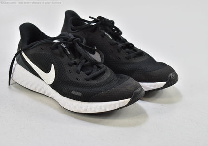 Nike Revolution Damen Sportschuhe Sneaker  EUR 38,5 Nr. 25-O 1270